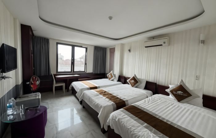 White Rose Hotel