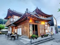 Iga Hanok-Awarded Architectural Culture Award Отели в г. 