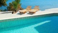 Porto Evia Boutique Hotel - プール