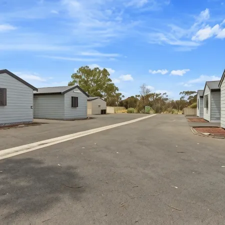 Costello Hotels - Moonta Bay Cabins