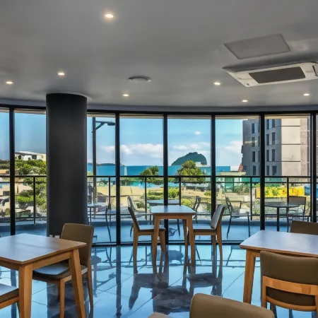BK Hotel Jeju Отели рядом с достопримечательностью «Остров Сопсом»