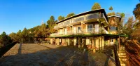 Kasar Rainbow Yoga Retreat - Mountain view