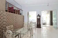 Metro Hotel