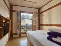Iga Hanok-Awarded Architectural Culture Award Hotel dekat Museum Lukisan Kerajaan