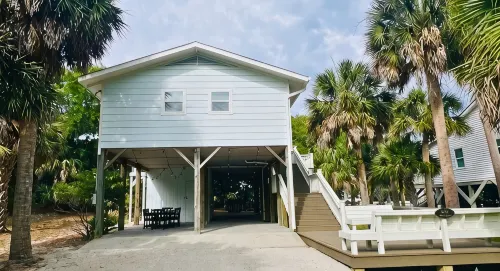 Treehouse Cottage Walk to Access 32, Whaley's & Bingo Boat Space + Beach Gear