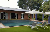 Green Elephant - Pools
