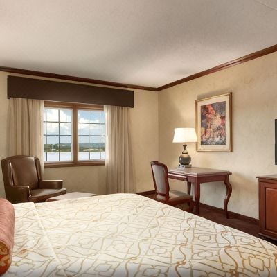 King Room Chateau on The Lake Resort Spa and Convention Center Promo Code