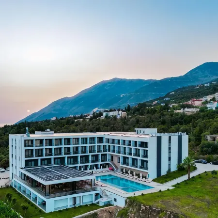 Black Diamond Hotel Dhermi