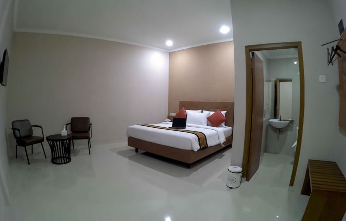 Mr. J Hotel