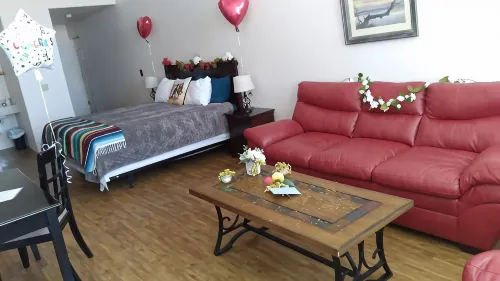 Katie's Cozy Suites - 2-Star