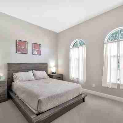 EAZY AZ Modern 2 bedroom townhouse on the 8th fairway of Estrella Mountain Ranch Rooms