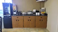 狄龍温德姆速 8 酒店 - 早餐
