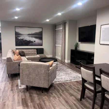 Cozy Cascade Nook - 2 bedroom basement apartment