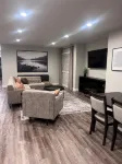 Cozy Cascade Nook - 2 bedroom basement apartment - Homestays