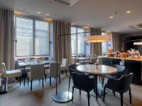 Hotel Primorye セントラルスクエア周辺のホテル