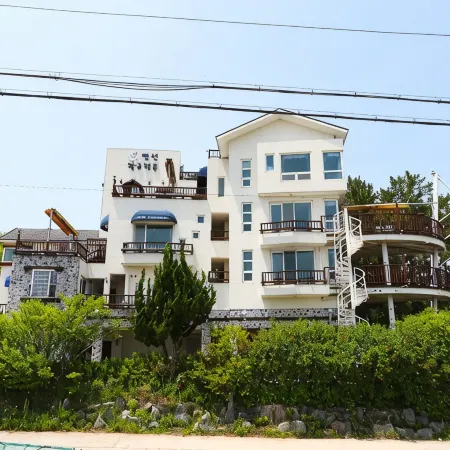 Pohang Small Happy Pension