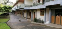 Wisma Joglo Hotel - 2 Sao