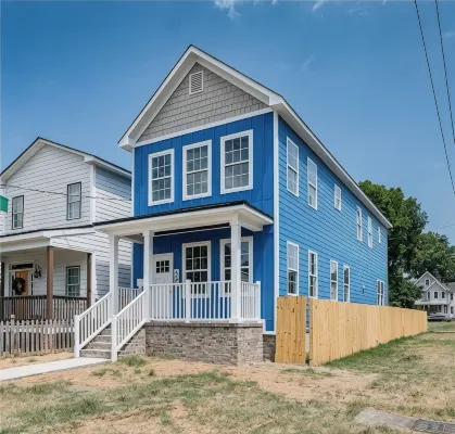 Moody, Vintage Retreat in Church Hill, Close to Parks, Restaurants + Nightlife - บังกะโล
