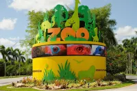 Tropical paradise wonderful, weekly and monthly discounts available - 3-Star