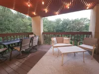 Outdoor Theater Condo - Free Early Check-in - 4 Min to Silver Dollar City - de charme