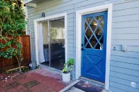 Charming Retreat: Fully Equipped 1-BR Guest Suite in San Rafael - 2-Star