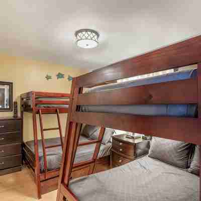 6 Beds 2Bd 2BTH Kihei Maui Kihei Condo Kamaole Beach Hawaii Hot Tub Pool Full AC Rooms