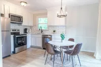 Charming 4-bedroom house with AC and WiFi in Winston-Salem