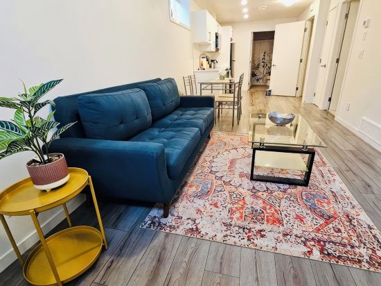 Cozy 1 Bedroom Basement Apt in SE Calgary