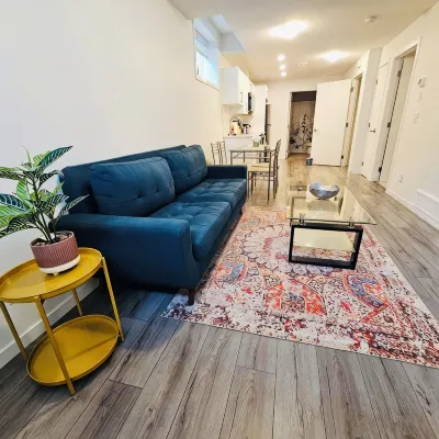 Cozy 1 Bedroom Basement Apt in SE Calgary - Apartments