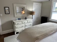 Dog friendly! Next to Navy Stadium and DTA Shuttle! - Bungalows