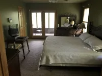 Cabin on Dale Hollow Lake - Hike to lake - 3-Star