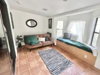 Cozy Family Friendly Lodge, 2 Games Rooms, Hot Tub, EV Charger
