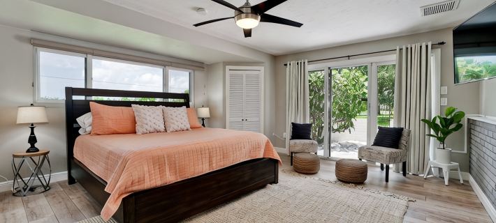 Heated Pool + Game Room + Sleeps 12 +12 Min Beach Hotels in Whitfield