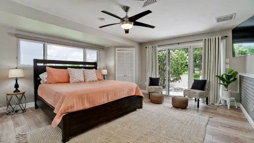 Heated Pool + Game Room + Sleeps 12 +12 Min Beach - Wifi
