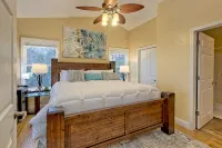 Great Views! Great Rates! King Bed, Firepit, Gas Grill, Dogs Free! Book Today! - 3 estrellas