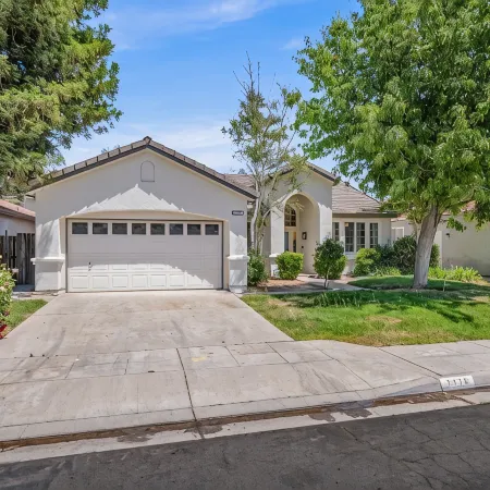 Fresno House , Pool , BBQ , Firepit , Garage , 3BD/2BTH