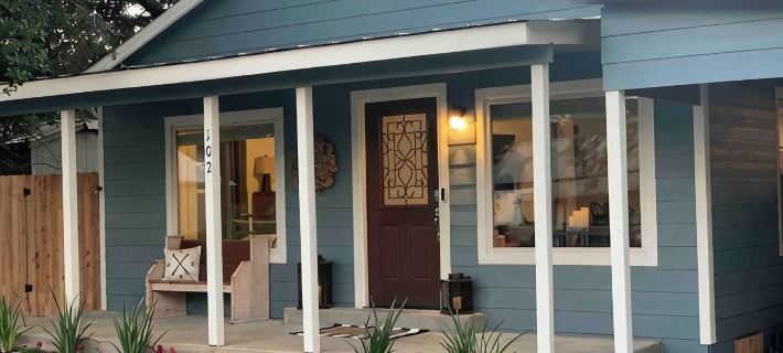 The Bluebird- Bungalow w Spa & Outdoor Living Hotels in Johnson City