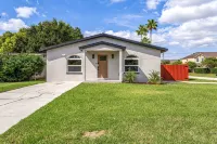 5Br Spring Break - Saltwater Pool & Patio! Near Beaches & Downtown St. Pete - Pool