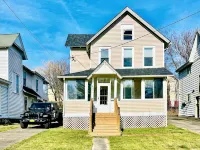 Newly Renovated Village Home circa. 1874 Near HITS & Hunter - 3성급