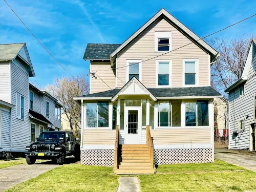 Newly Renovated Village Home circa. 1874 Near HITS & Hunter - Wifi