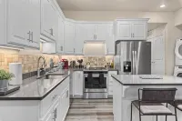 Work Here!! King Bed, 400+ Mbps WiFi, BYU - 4-Star