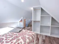 Brand New, Private Home w/ Nordic Hot Tub- Just 1/2 Mile to Jay Peak Resort Hotels in Jay