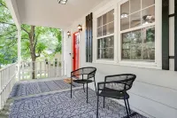 Mlb Season in Atlanta. Minutes Away from Truist Park at This Cozy, Charming Home - شرفة