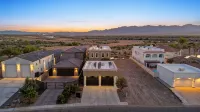 Waterfront  Pool  Spa  Views  Dock  7 bd - 4-Star
