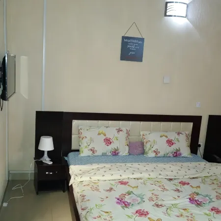 Dabotov Hotel and Suites