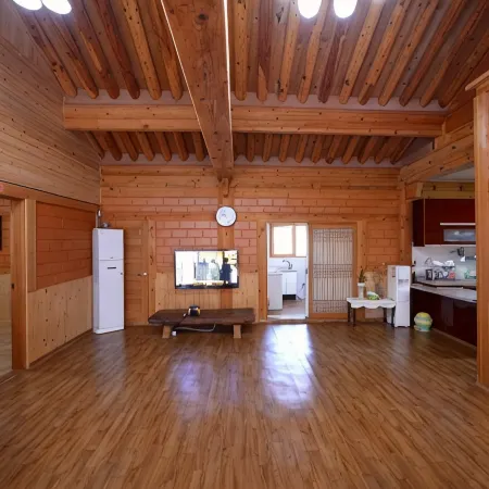 Suncheon Bay Hwangto Hanok Pension