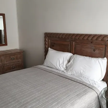 Home away from home. Clean and cozy 3 bedroom, 1 bath in Richland, WA