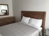 Home away from home. Clean and cozy 3 bedroom, 1 bath in Richland, WA - 3 stjerner