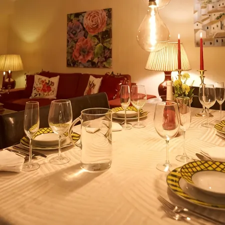 Apt. in Pinhão, heart of Alto Douro wine region, vineyards and Douro River view