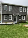 Brand new home close to Charlestown/Westerly beaches. - Pools